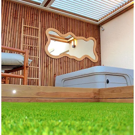 Standing Avec Spa, Terrasse & Calme Absolu, Entre Et Lac, Motte